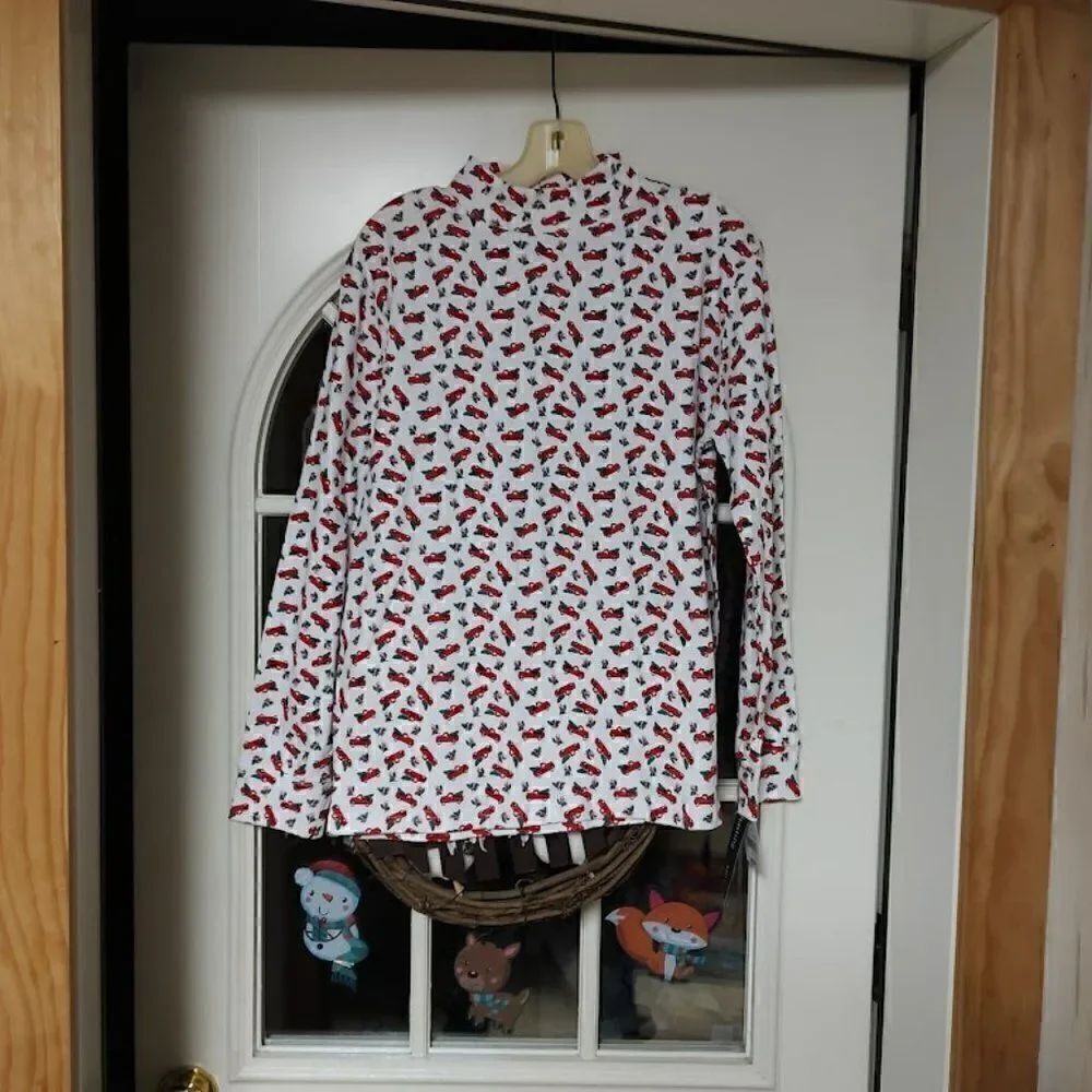 New Hasting & Smith White Red Truck Christmas Tree Long Sleeved Top Women's L